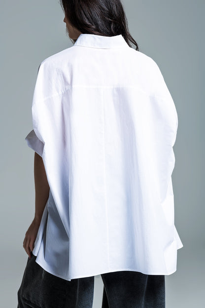 Blusa blanca oversize de manga corta