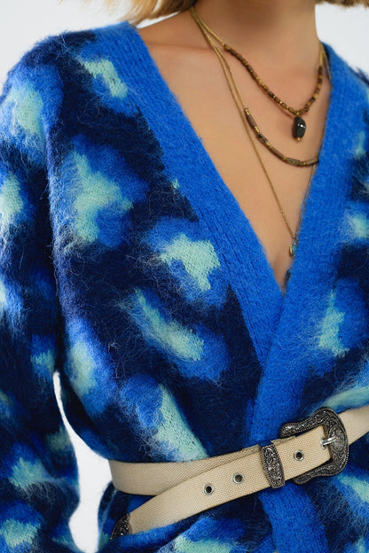 Chaqueta azul de lana con estampado de leopardo