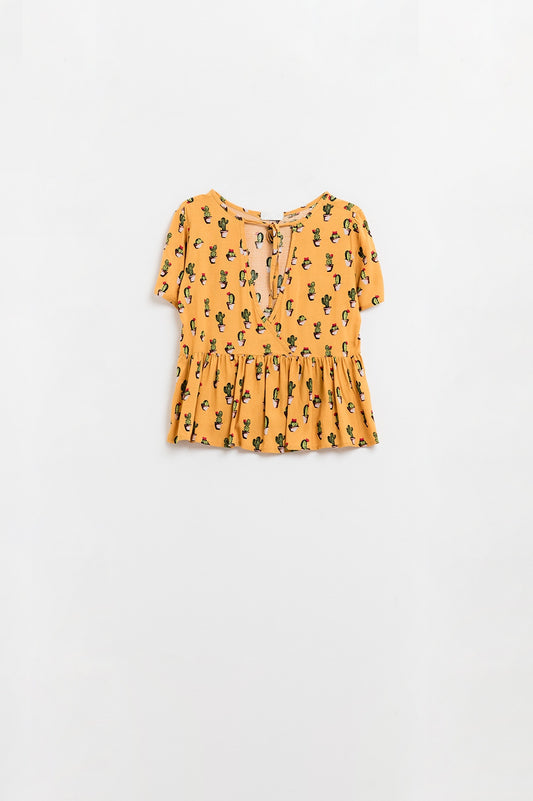 Q2 crop top amarillo con estampado de cactus