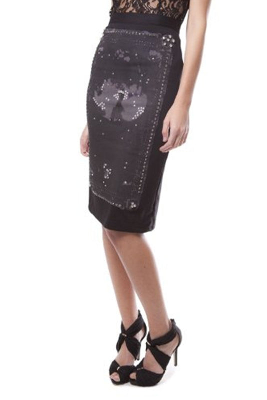 Q2 Falda Sleek bodycon estampada en negro