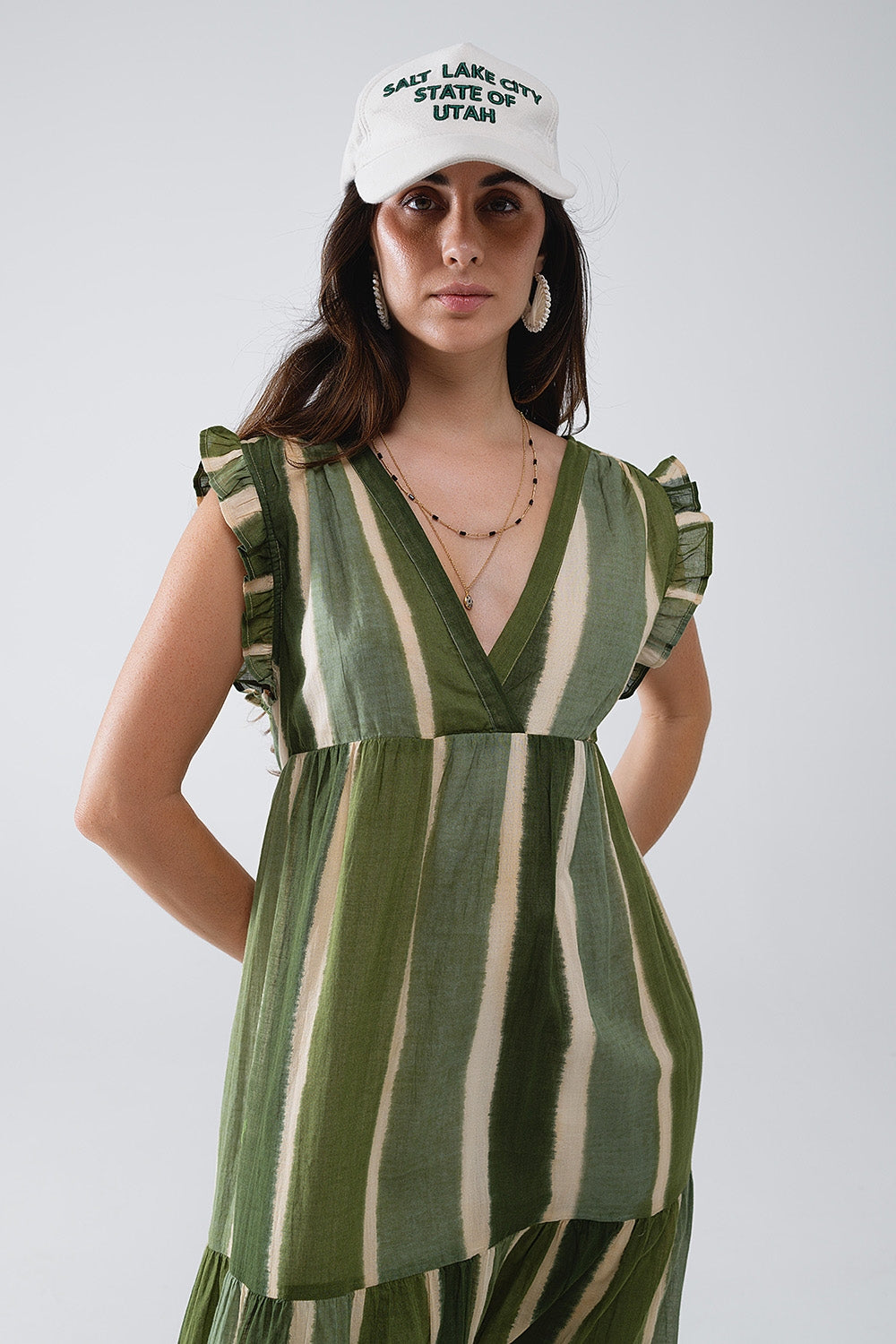 Maxi Vestido Con Cuello En V Y Falda Con Vuelos A Rayas Tie-dye Verde