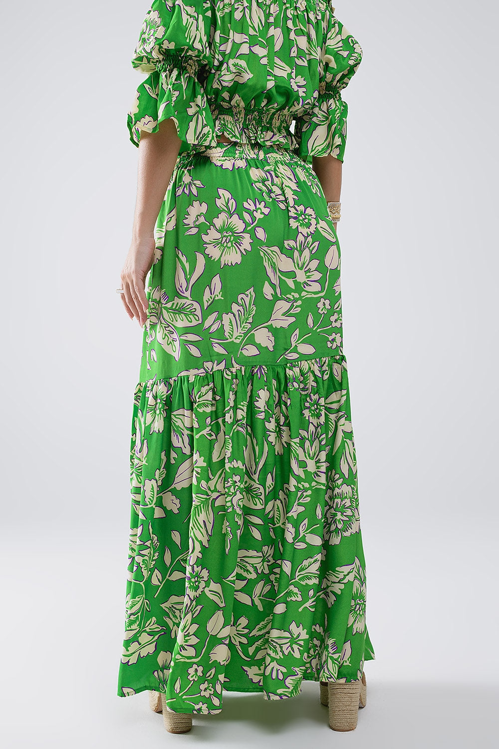 Maxifalda de tirantes con estampado floral verde