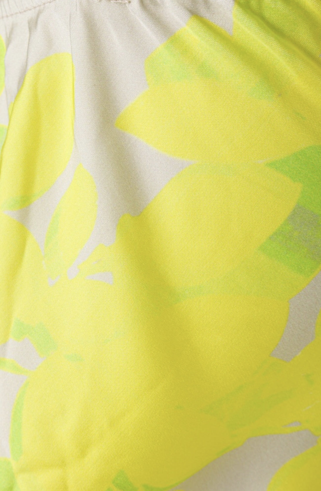 Top amarillo limón de tirantes con diseño estampado