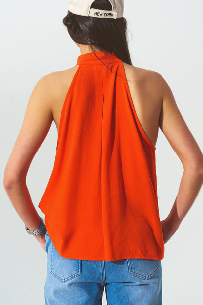 Top con Cuello Halter y Detalles de Botones en Naranja