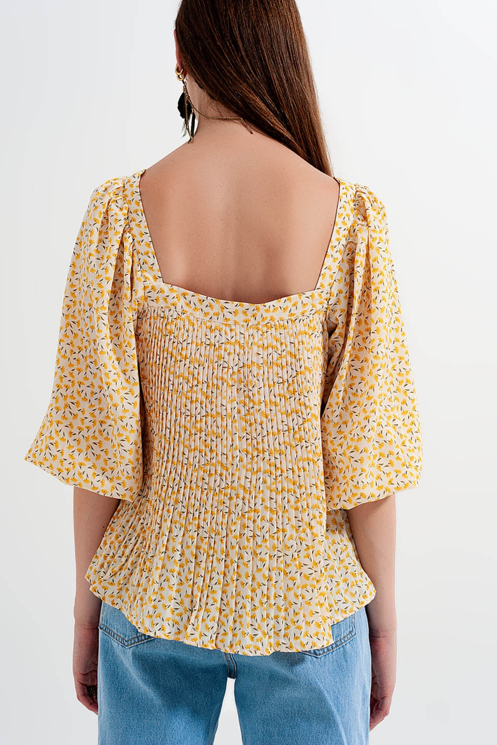 Top con escote cuadrado manga abullonada y estampado floral en amarillo