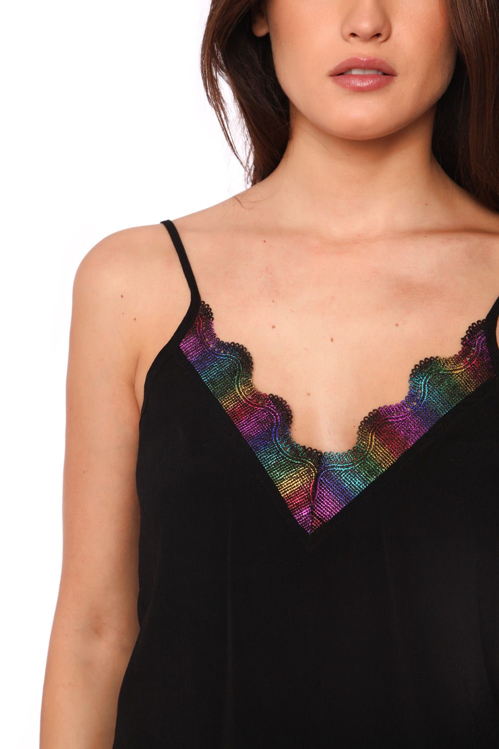 Top de tirantes negro con detalle de rejilla multicolor