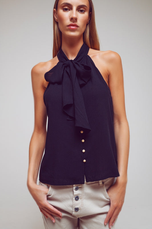 Q2 Top Halter con cuello lazado en negro