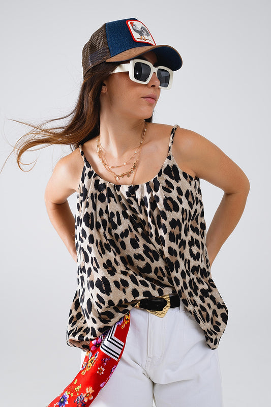 Q2 Top relajado con estampado de leopardo