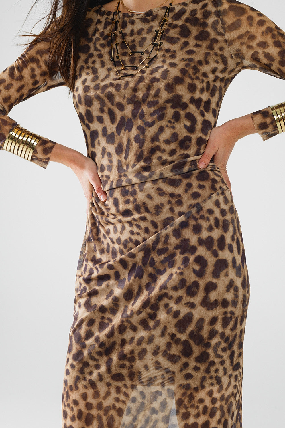 vestido bodycon midi transparente de manga larga con estampado de leopardo