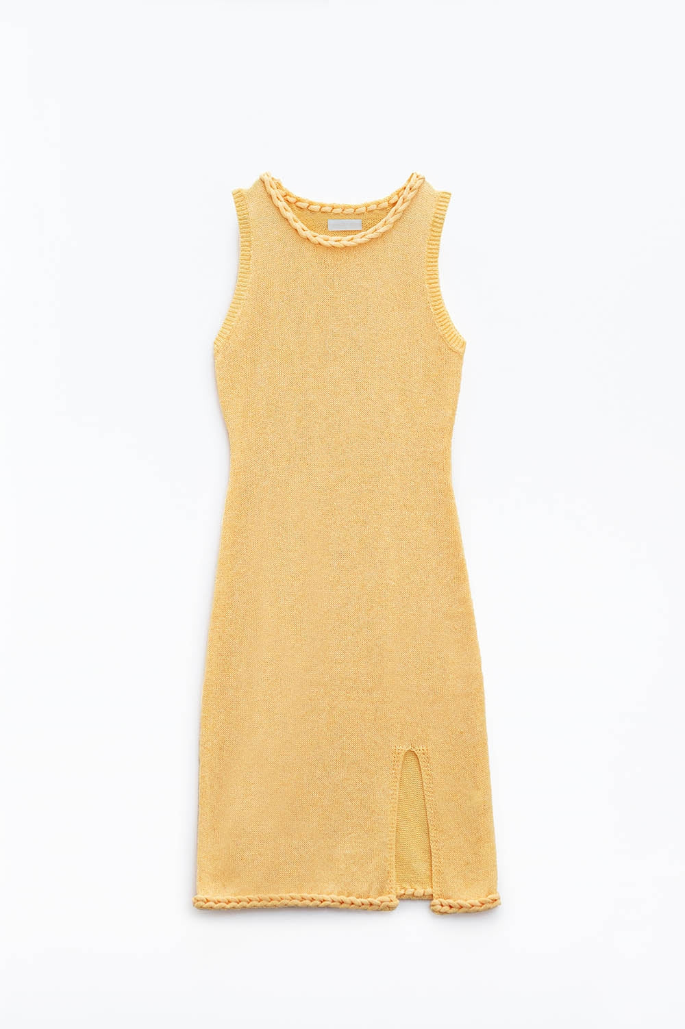 Vestido midi de punto con detalle trenzado en amarillo